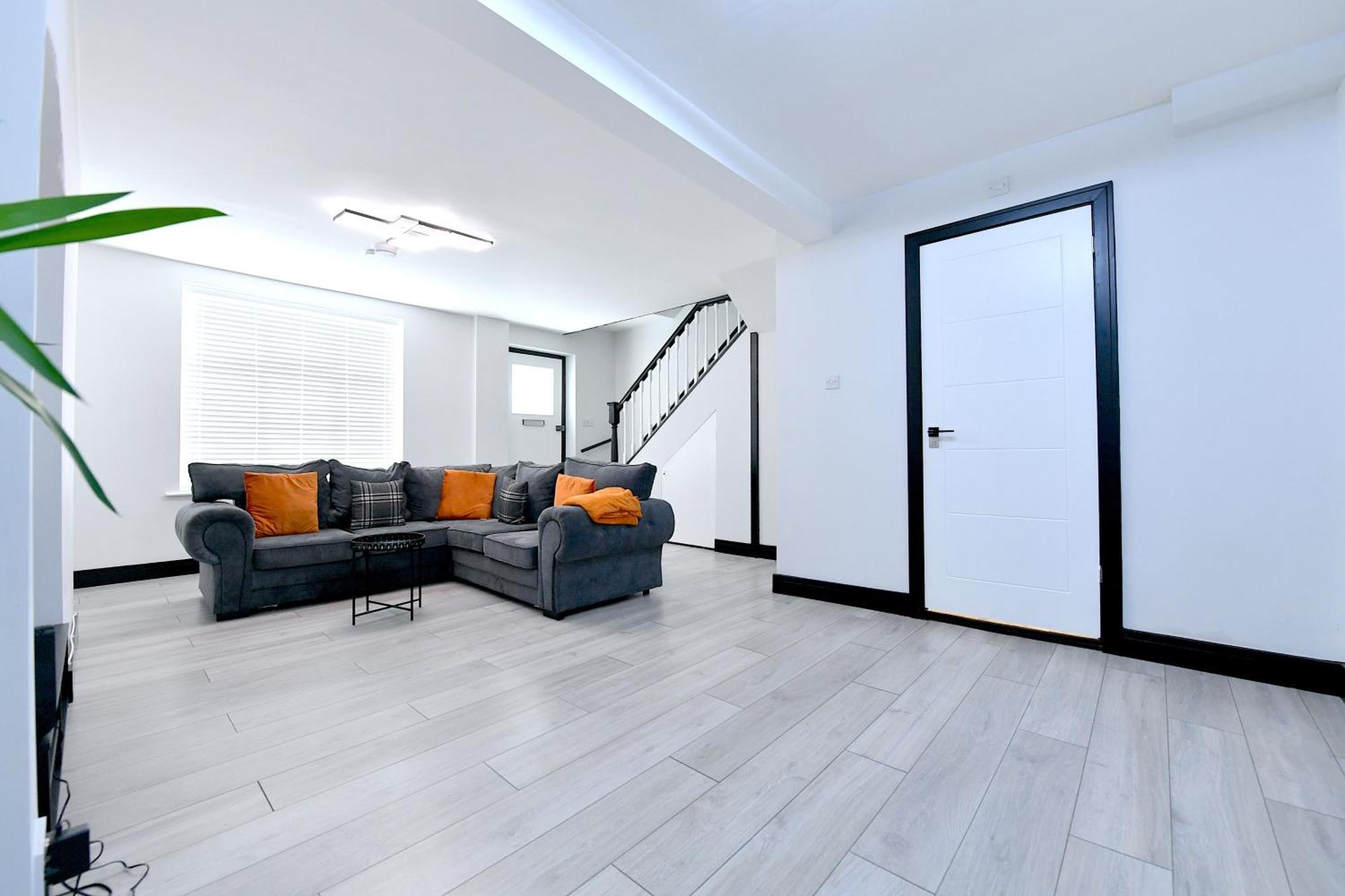 North West London Escape Villa มิลล์ฮิลล์ ภายนอก รูปภาพ
