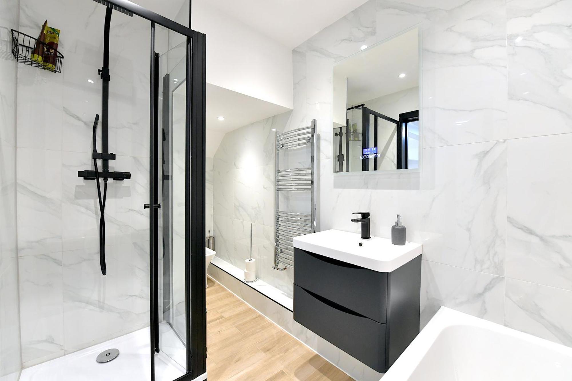 North West London Escape Villa มิลล์ฮิลล์ ภายนอก รูปภาพ